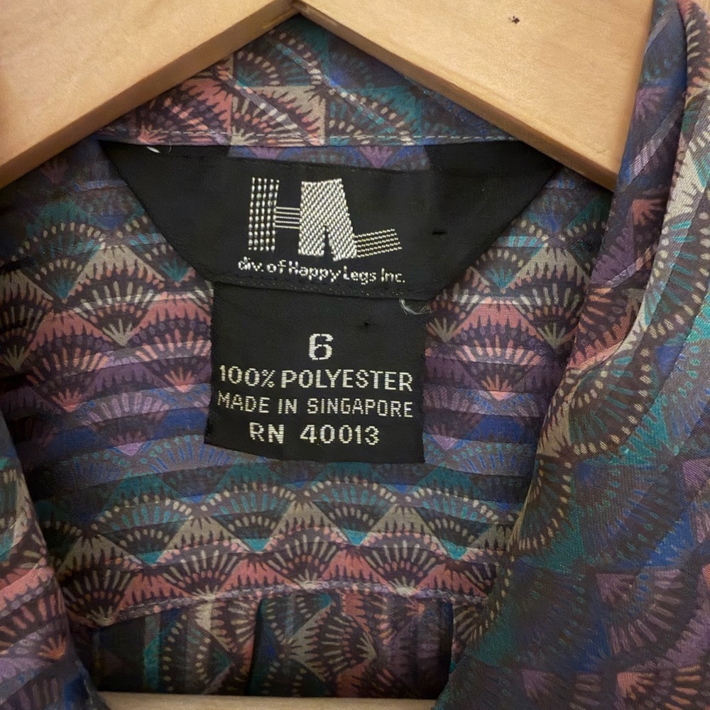 HAPPY LEGS INC. Retro Tie-Neck Geometric Multicolor Long Sleeve Blouse Size 6 - Picture 5 of 10